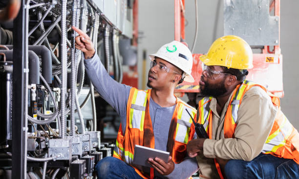 Best Electrical Installation Contractor  in Sunnyside, WA